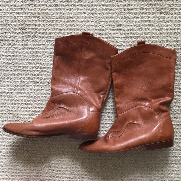 unisa leather boots